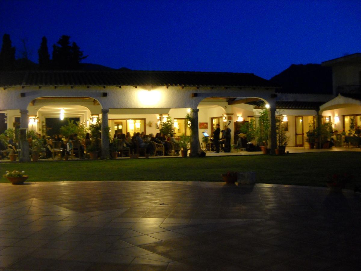 Hotel Domu Incantada Муравера Екстериор снимка